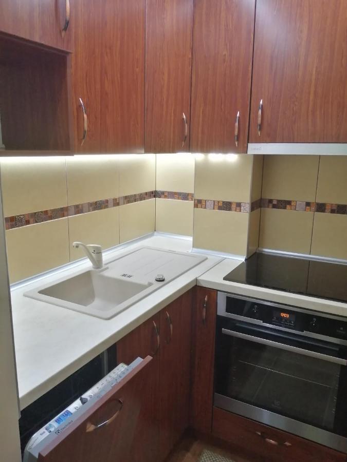 Matyas Apartman Tata Exterior foto