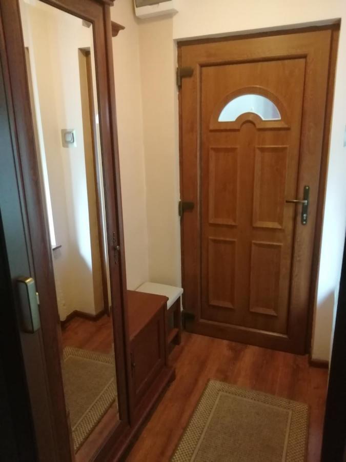 Matyas Apartman Tata Exterior foto