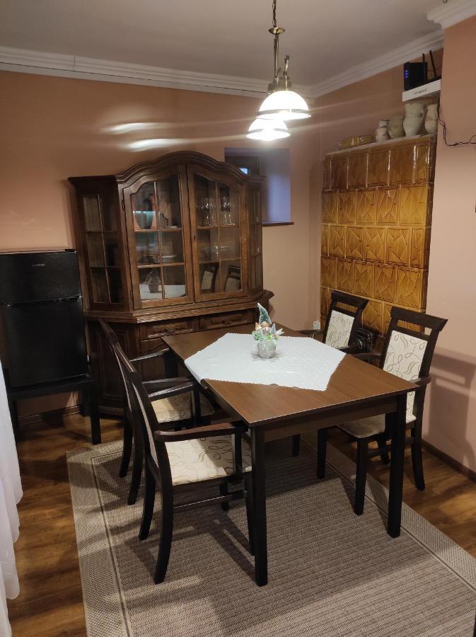 Matyas Apartman Tata Exterior foto